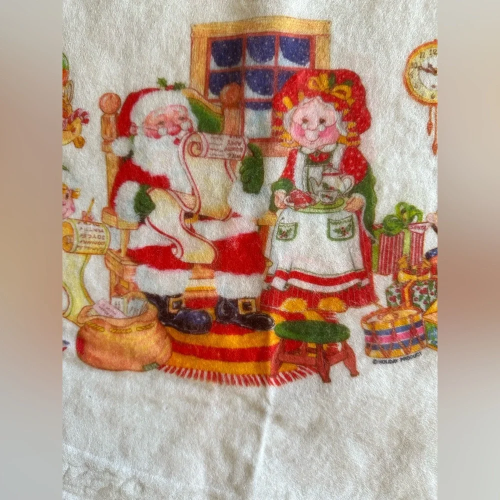 Vintage Christmas Tree Skirt Santa Elves Mrs. Claus. Felt Screen Print W…